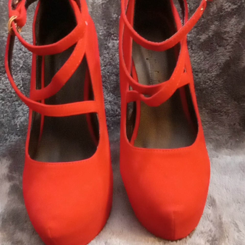 Pumps heels